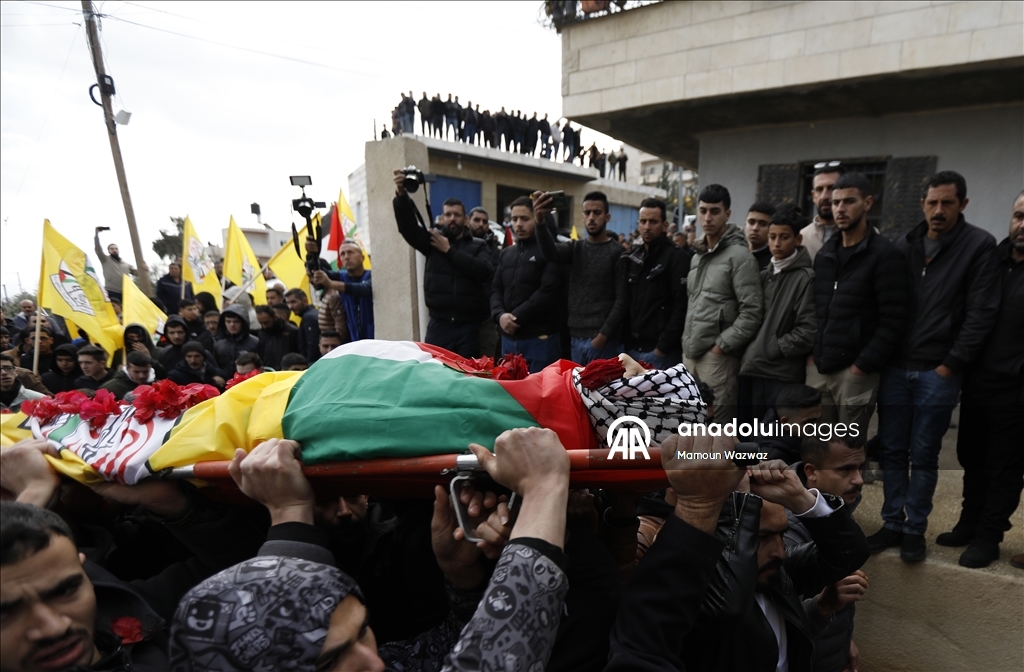 17-летний палестинец Аммар Яссер Сабах был убит во время израильского рейда на оккупированном Западном берегу