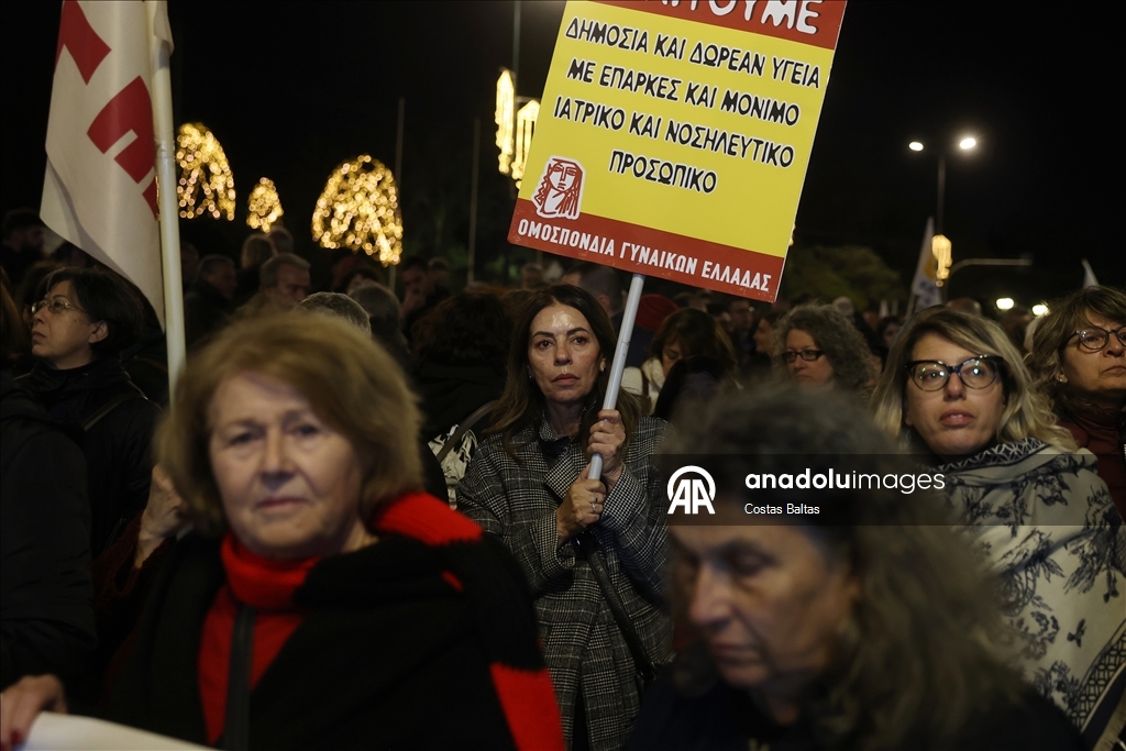 В Греции бастуют в знак протеста против роста налогов