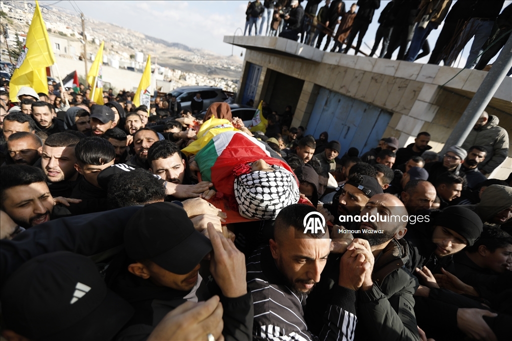 17-летний палестинец Аммар Яссер Сабах был убит во время израильского рейда на оккупированном Западном берегу