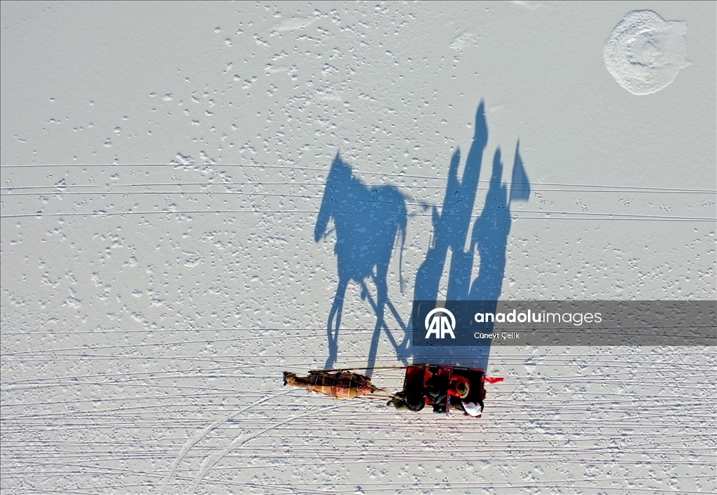 Li ser Gola Çildirê ya beşeke wê cemed girtiye kelecana xizeka hespan dest pê kir