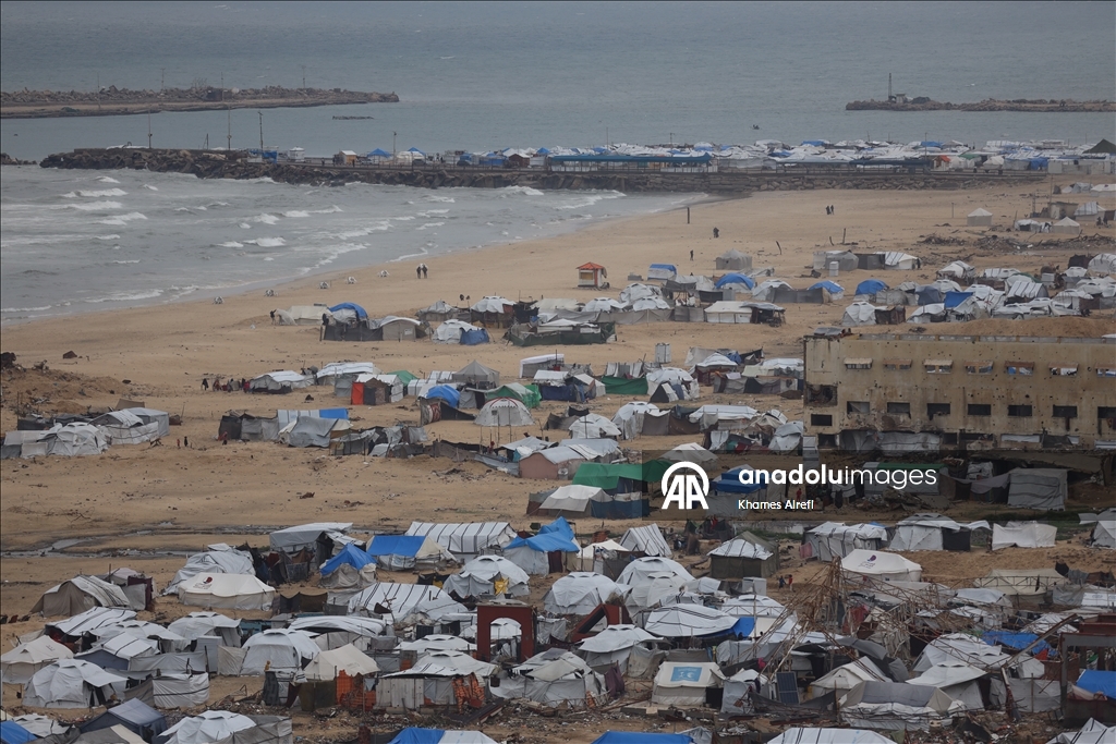 Наводнение затопило прибрежные лагеря в Газе