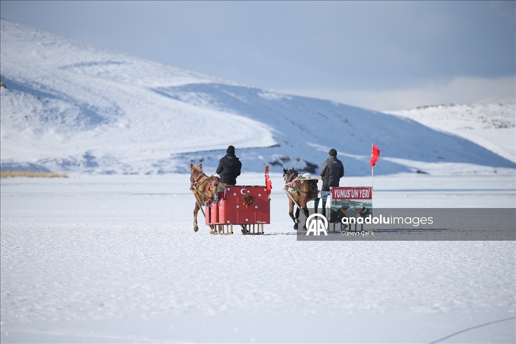 Li ser Gola Çildirê ya beşeke wê cemed girtiye kelecana xizeka hespan dest pê kir