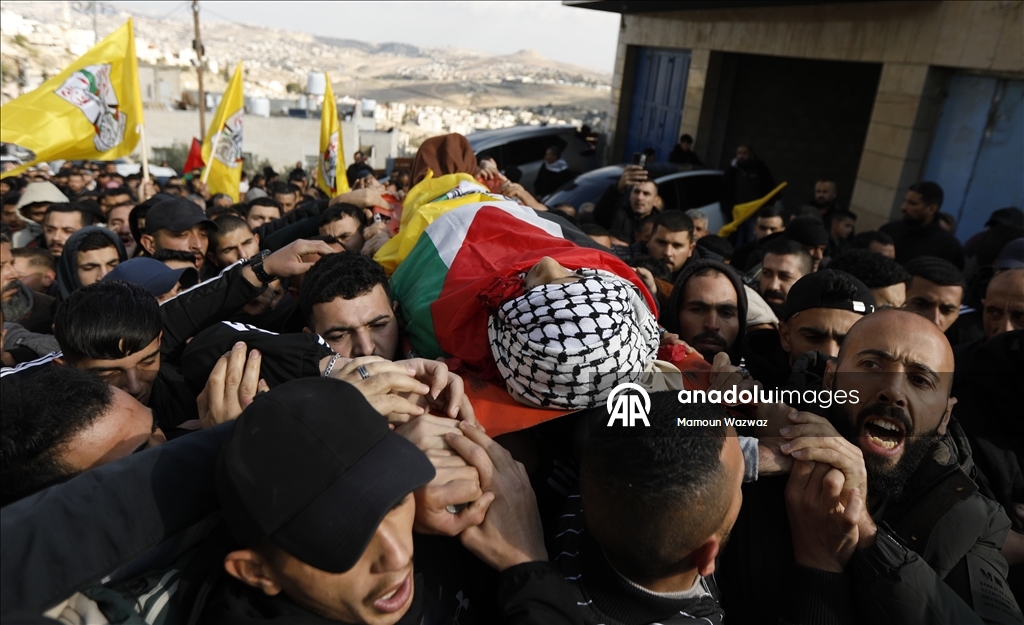 17-летний палестинец Аммар Яссер Сабах был убит во время израильского рейда на оккупированном Западном берегу