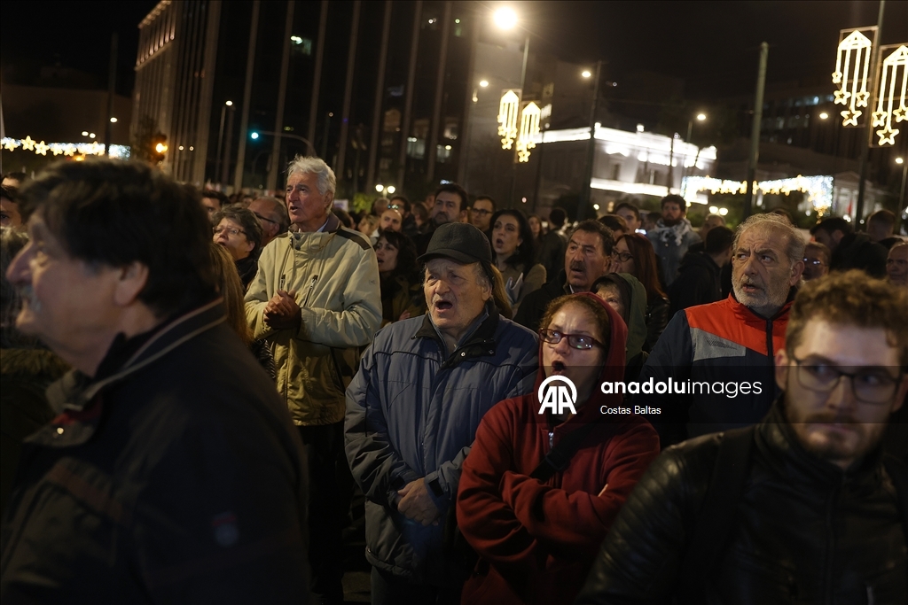В Греции бастуют в знак протеста против роста налогов