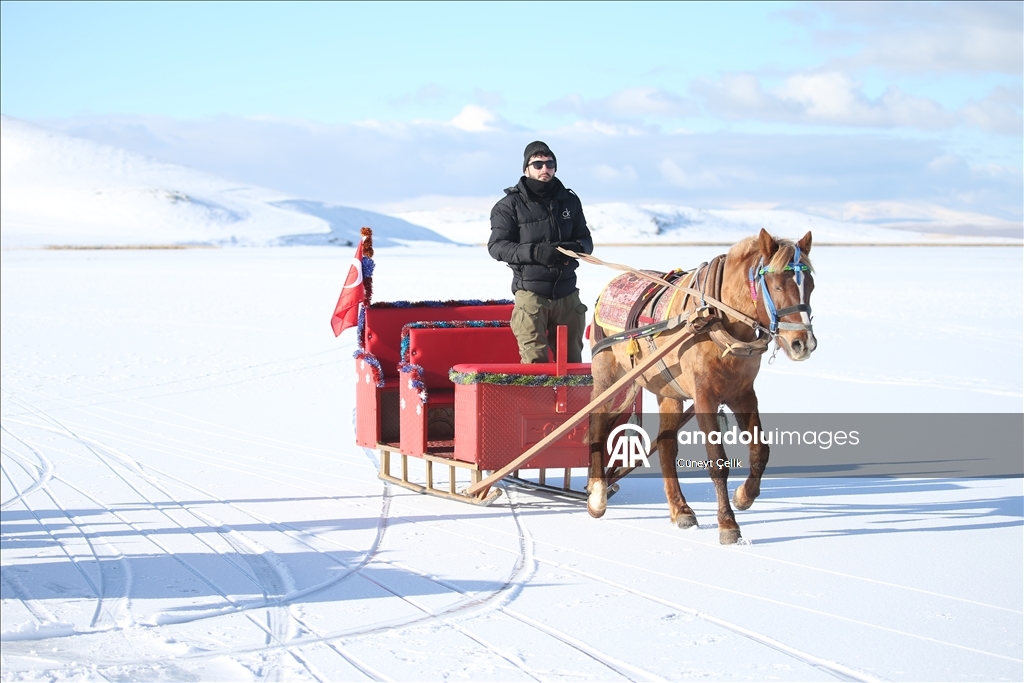 Li ser Gola Çildirê ya beşeke wê cemed girtiye kelecana xizeka hespan dest pê kir