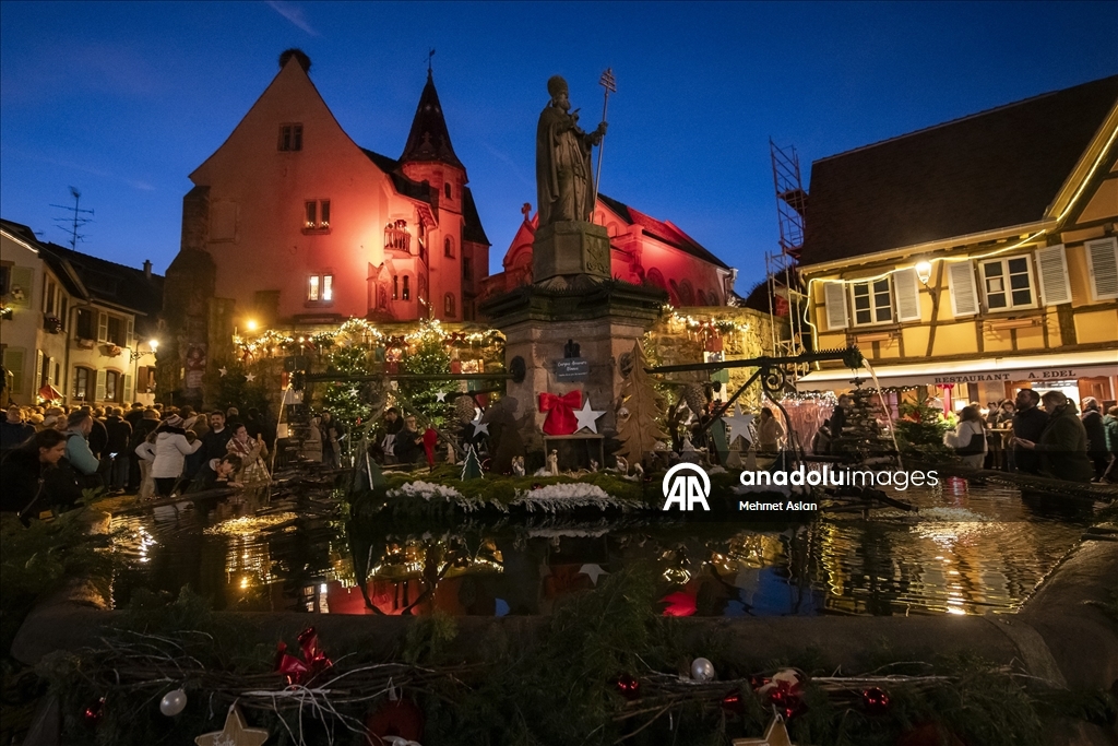 Eguisheim kasabası Noel döneminde ziyaretçilerini ağırlıyor