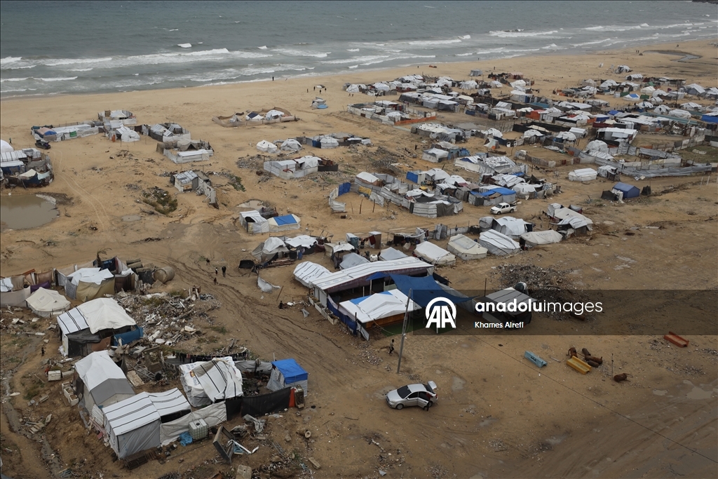 Наводнение затопило прибрежные лагеря в Газе