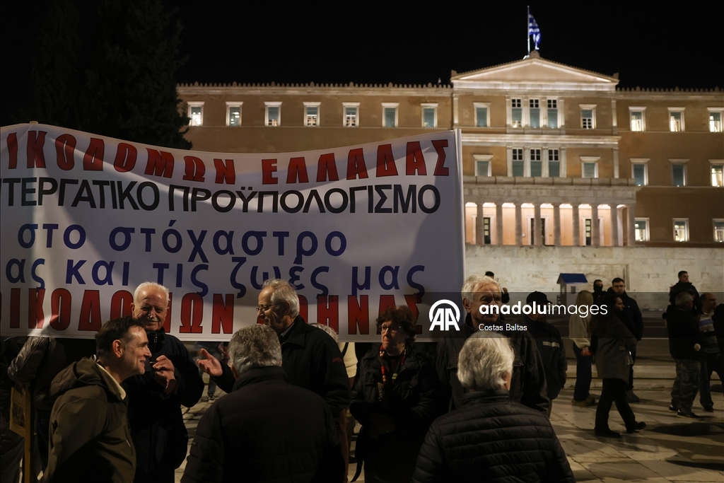 В Греции бастуют в знак протеста против роста налогов