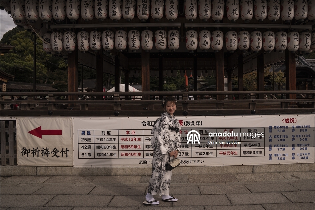 Stili i veshjes Kimono, një traditë e gjallë në Japoni