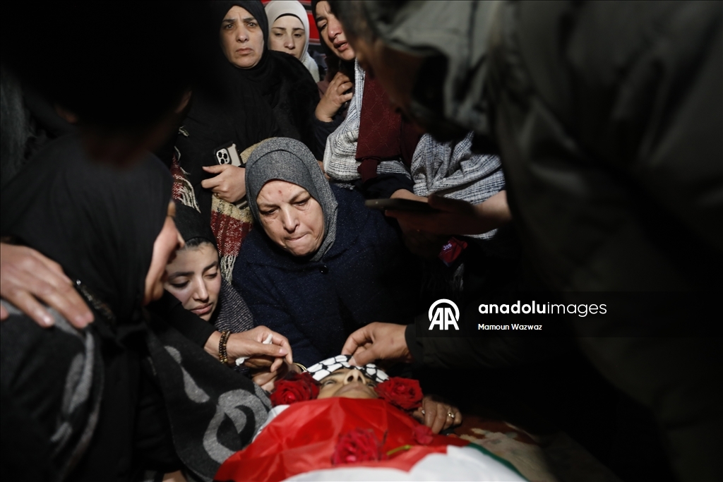 17-летний палестинец Аммар Яссер Сабах был убит во время израильского рейда на оккупированном Западном берегу