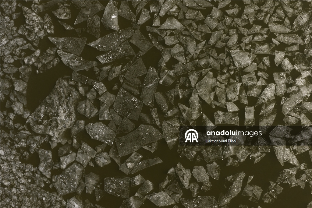 В Кингстоне река Гудзон покрылась льдом из-за сильных морозов