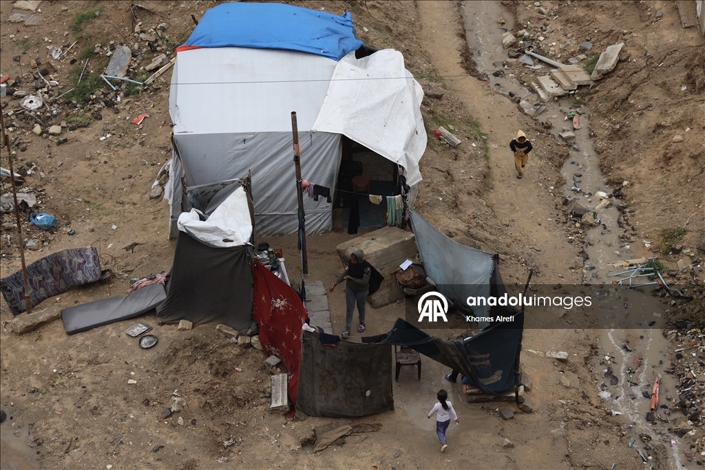 Наводнение затопило прибрежные лагеря в Газе