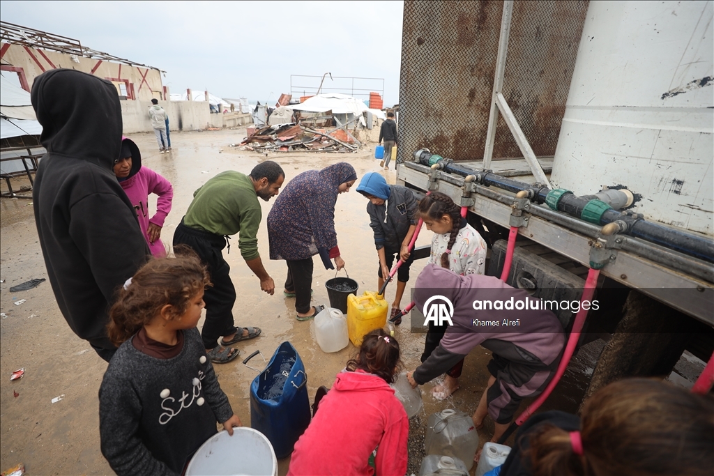 В прибрежных лагерях Газы усиливается кризис с питьевой водой