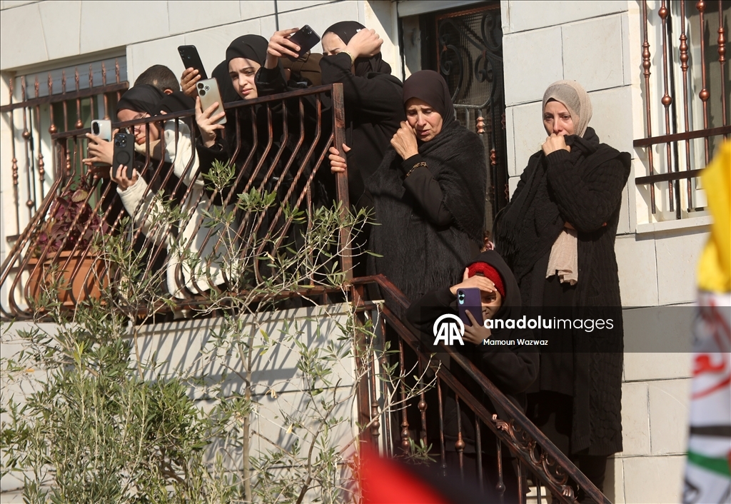 17-летний палестинец Аммар Яссер Сабах был убит во время израильского рейда на оккупированном Западном берегу