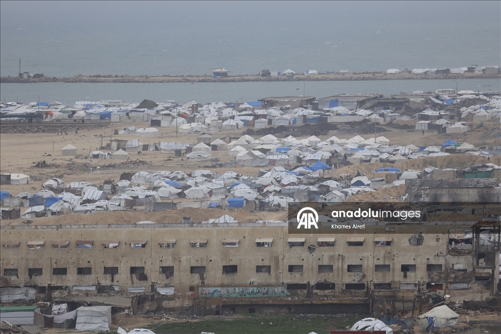 Наводнение затопило прибрежные лагеря в Газе