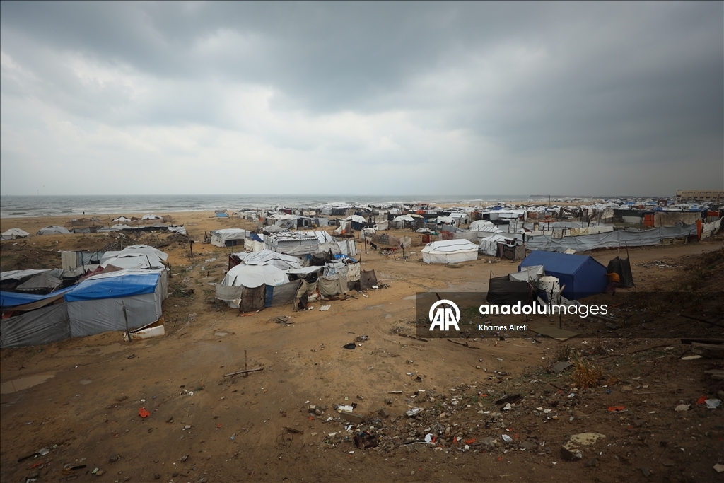 Наводнение затопило прибрежные лагеря в Газе