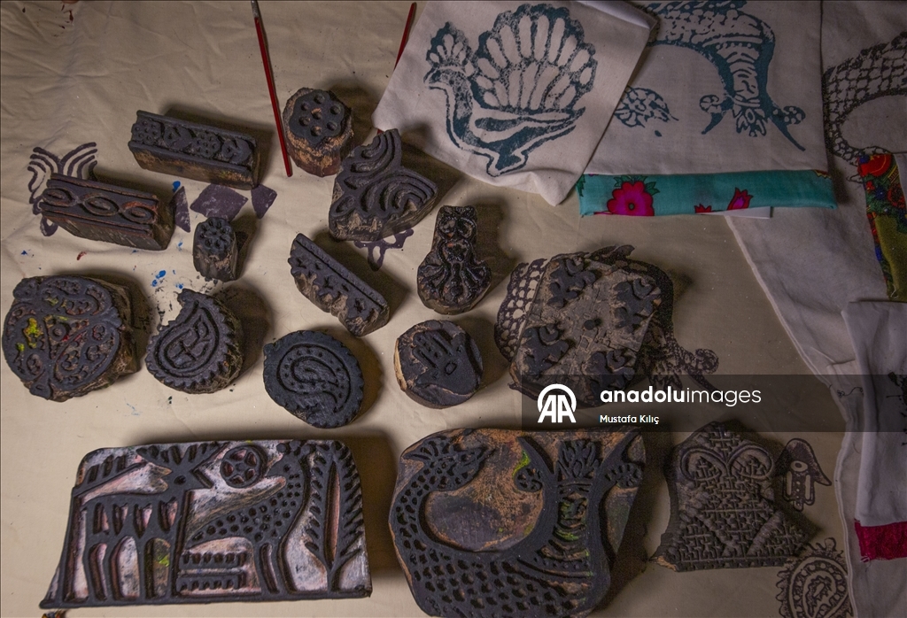 600-year-old block printing tradition lives on in Turkiye's Mardin