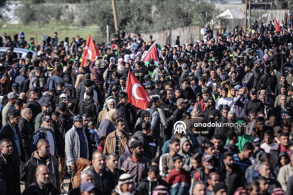 تركيا تمنح غزة لحظة فرح.. 406 عرسان وعرائس يتحدَّون الحرب بالأمل