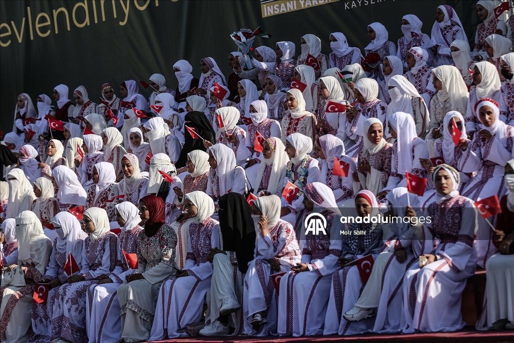 تركيا تمنح غزة لحظة فرح.. 406 عرسان وعرائس يتحدَّون الحرب بالأمل