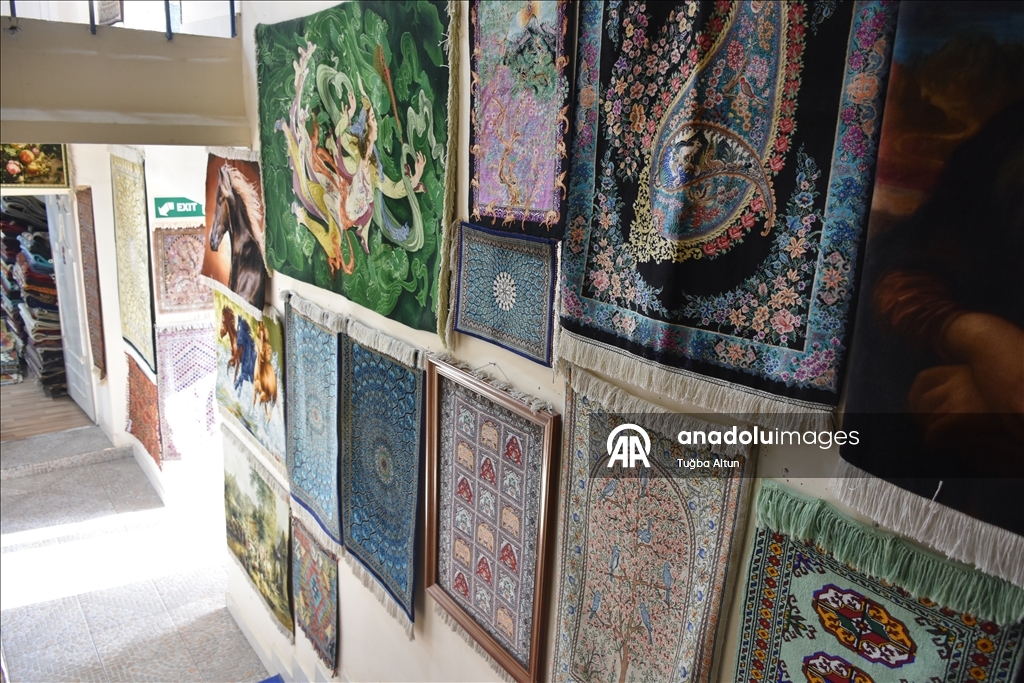 Символ ручного труда и мастерства: шелковые ковры Самарканда