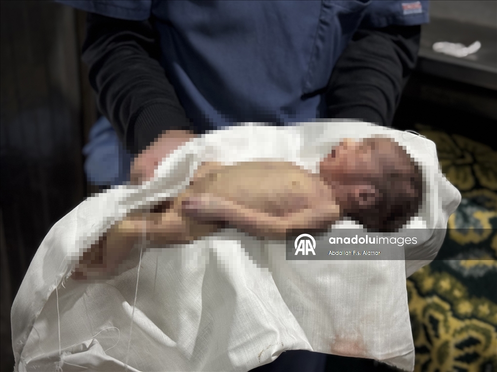 В Газе из-за сильных холодов умер младенец