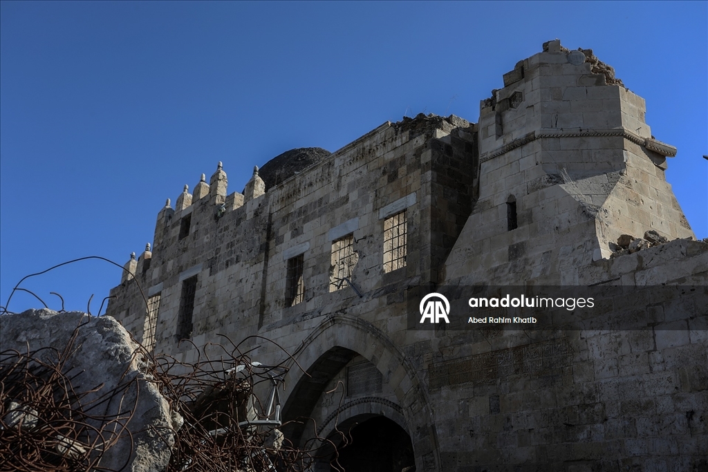 Han Yunus’taki Barkuk Kalesi İsrail saldırılarında tahrip oldu
