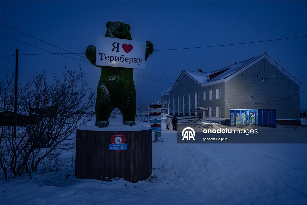 Jeta në skajin e Arktikut: Fshati Teriberka përballë natyrës së ashpër dhe rikthimit të vëmendjes turistike