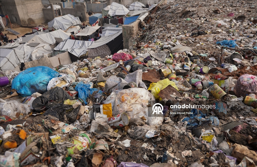 Gazze’de Yermuk depolama sahasında hayatta kalma mücadelesi