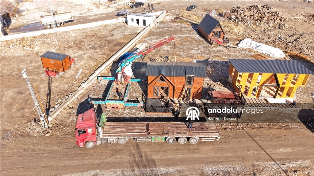 Vanlı kardeşlerin ürettiği çevre dostu ahşap evler birçok ile satılıyor