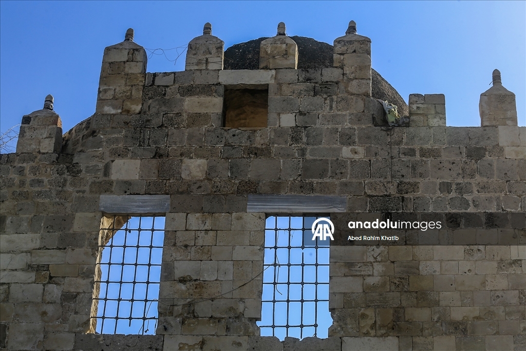 Han Yunus’taki Barkuk Kalesi İsrail saldırılarında tahrip oldu