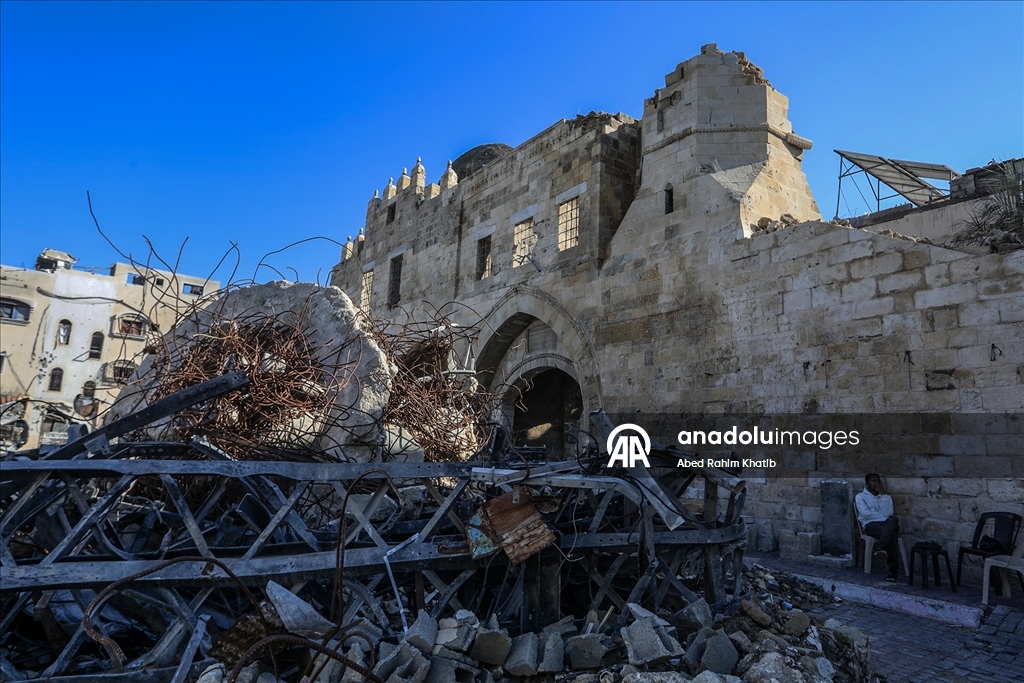 Han Yunus’taki Barkuk Kalesi İsrail saldırılarında tahrip oldu
