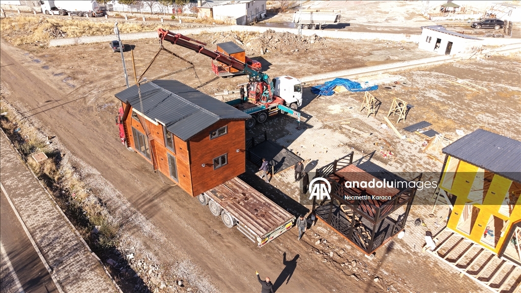 Vanlı kardeşlerin ürettiği çevre dostu ahşap evler birçok ile satılıyor