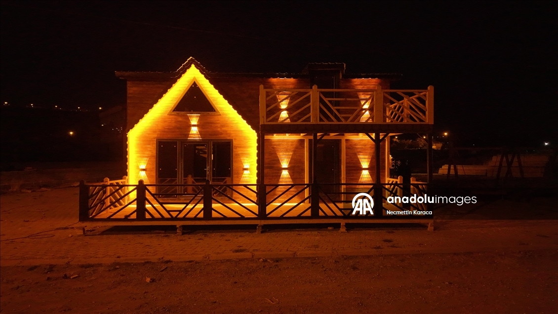 Vanlı kardeşlerin ürettiği çevre dostu ahşap evler birçok ile satılıyor