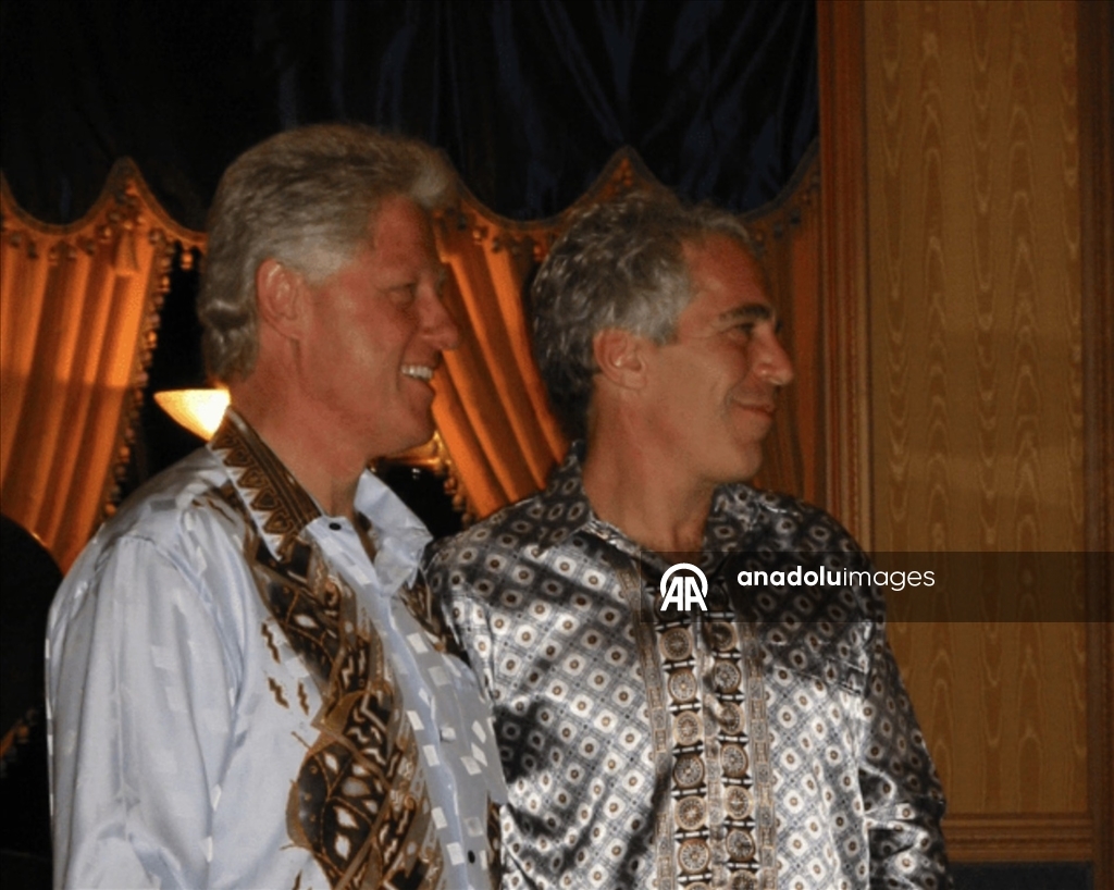 ABD Adalet Bakanlığı, Epstein dosyalarının bir kısmını yayımlamaya başladı