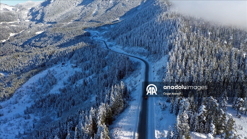 تركيا.. جبال كوره تتوشح بالأبيض بعد تساقط الثلوج