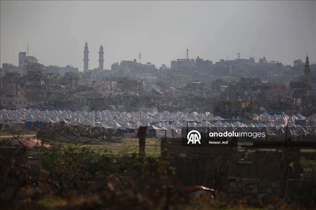 Gazze'de Nusayrat Mülteci Kampı’nda yıkımın gölgesinde günlük yaşam