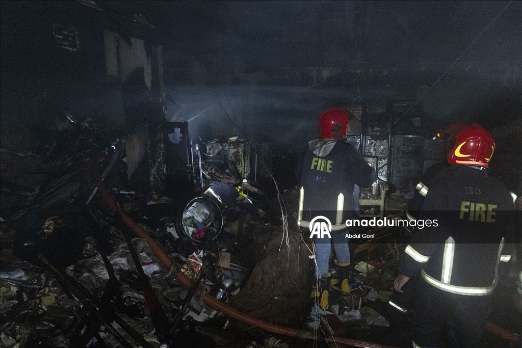 Офис культурного центра Udichi в Дакке пострадал от пожара