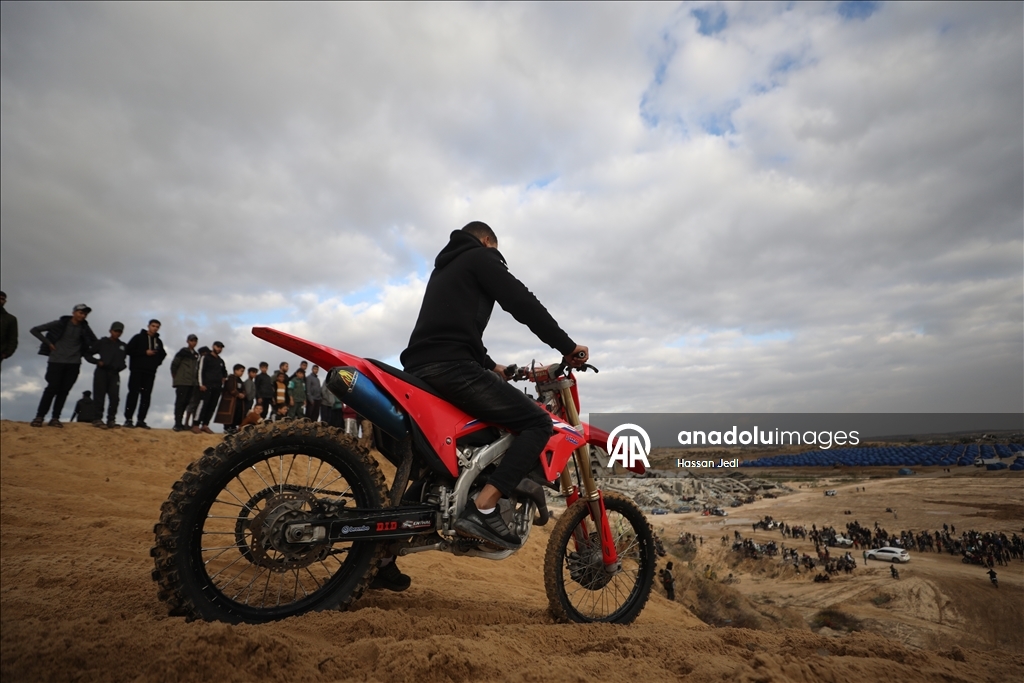 Gazze’de iki yıl aradan sonra motosiklet tutkusu yeniden canlandı