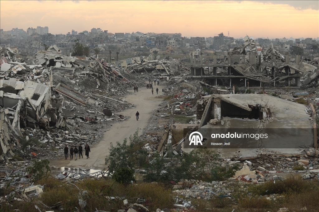 Gazze'de Nusayrat Mülteci Kampı’nda yıkımın gölgesinde günlük yaşam