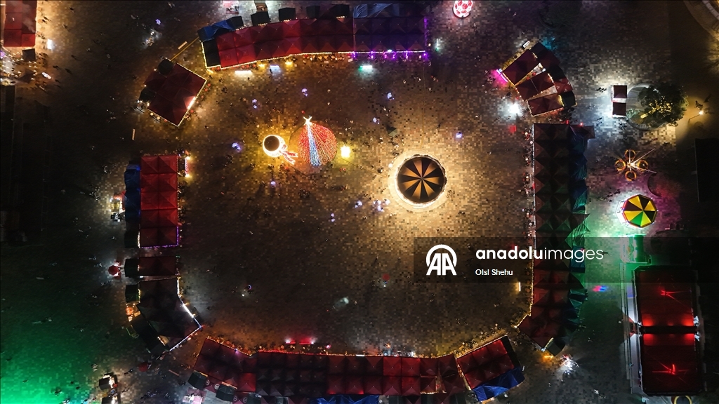 Подготовка к Новому году в Тиране