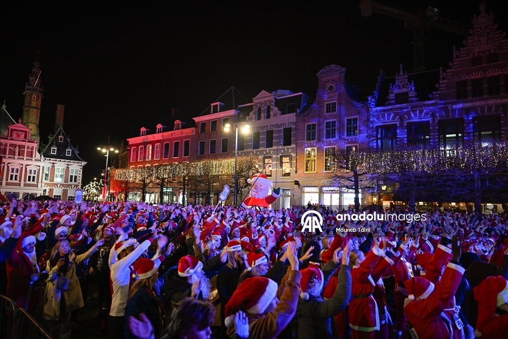 В рамках мероприятия SantaRun в Нидерландах состоялся сбор средств на борьбу с детской бедностью