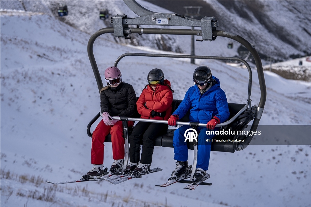 Palandoken ji her aliyê Tirkiyeyê mazûvaniya kaşûnhezan dike