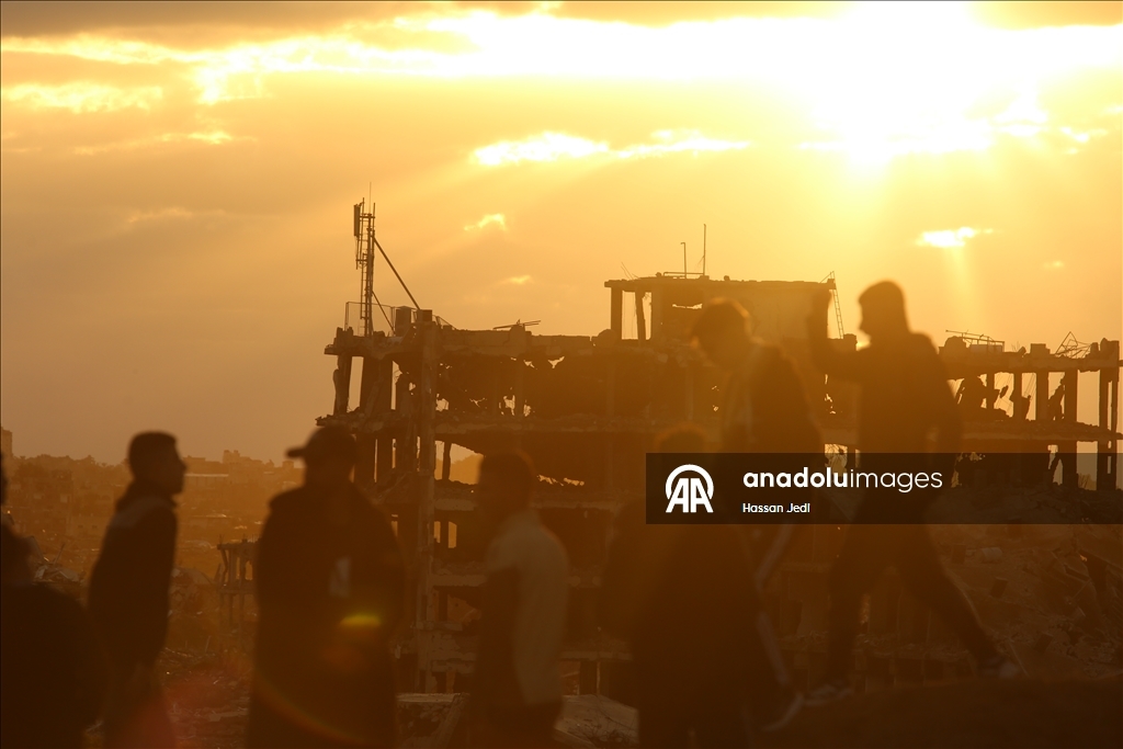 Gazze'de Nusayrat Mülteci Kampı’nda yıkımın gölgesinde günlük yaşam