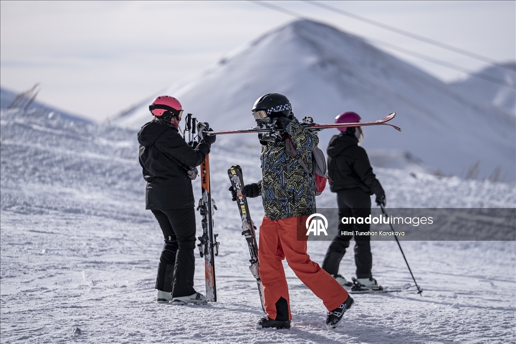Palandoken ji her aliyê Tirkiyeyê mazûvaniya kaşûnhezan dike