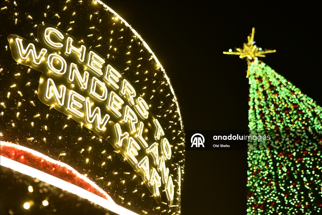 Подготовка к Новому году в Тиране