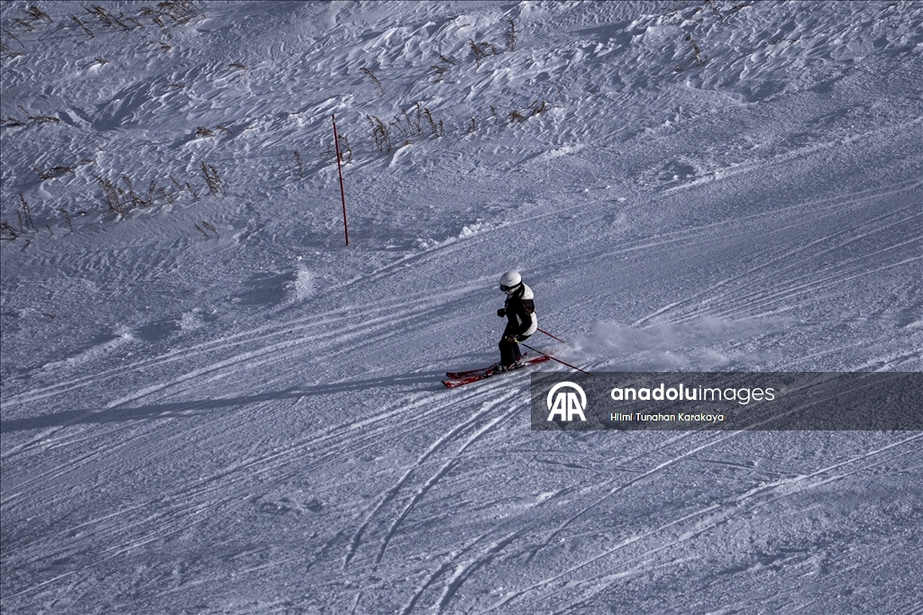 Palandöken, Türkiye'nin her tarafından kayakseverleri ağırlıyor