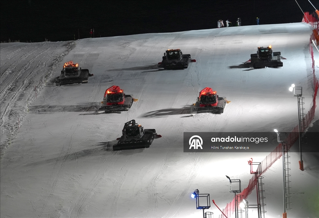تركيا.. انطلاق موسم التزلج في "بالاندوكان" بأجواء احتفالية
