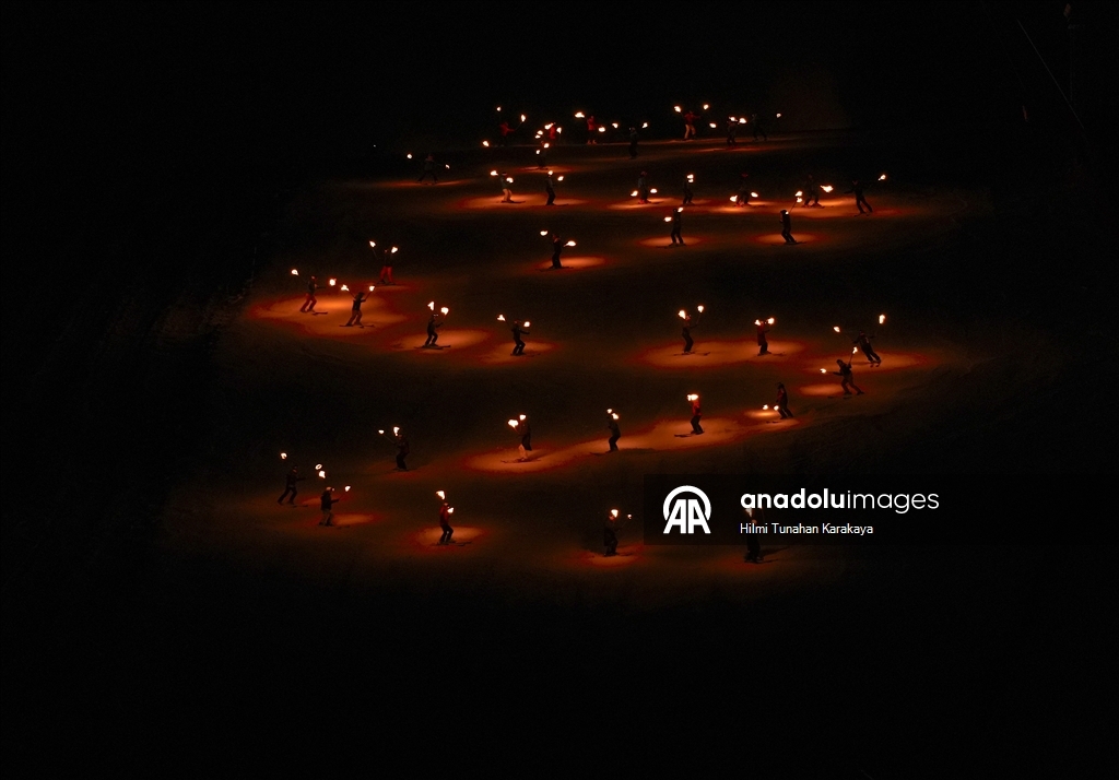 تركيا.. انطلاق موسم التزلج في "بالاندوكان" بأجواء احتفالية