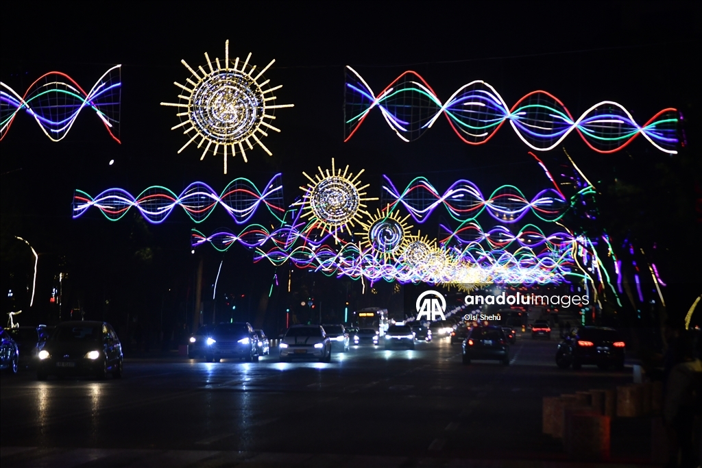 Подготовка к Новому году в Тиране