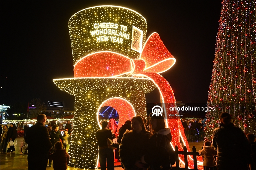 Подготовка к Новому году в Тиране